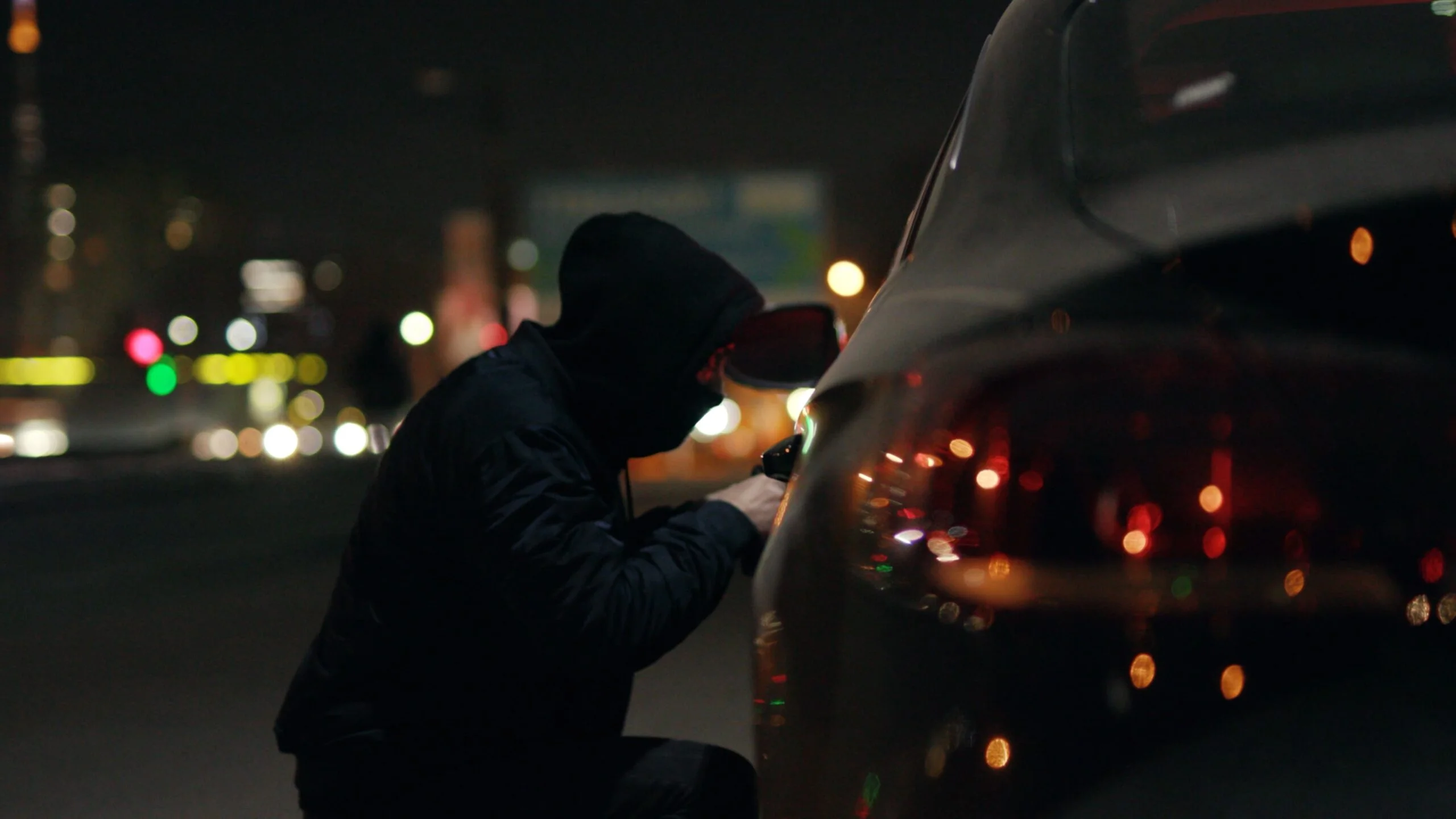 Holiday Hassles: Tips to Avoid Being a Crime Victim